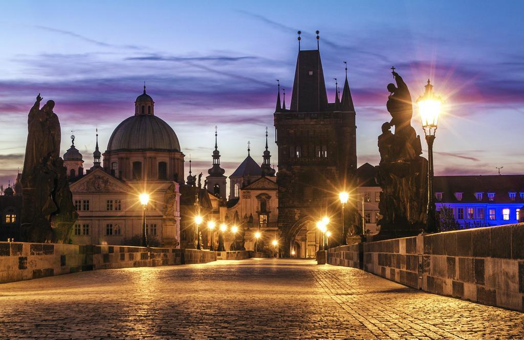 Amazing Charles Bridge Apartment Prague Chambre photo